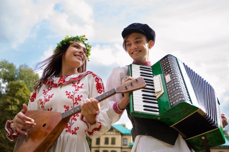 BEQUES CULTURE MOVES PER ARTISTES I PROFESSIONALS CULTURALS