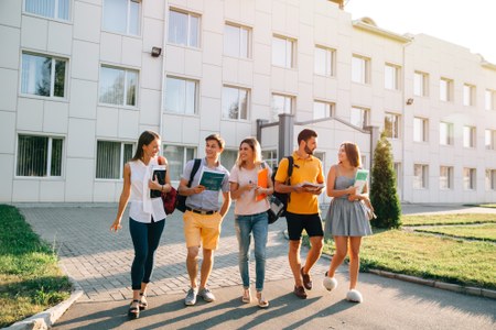 BEQUES D’ESTUDI D’AFS INTERCULTURA PER CURS ESCOLAR A L’ESTRANGER
