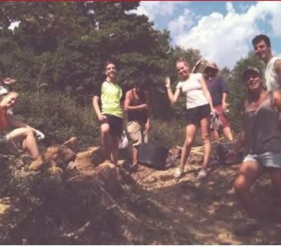 La gerent de la Coordinadora d’Organitzadors de Camps de Treball Internacionals de Catalunya (COCAT) ens parla de l'afectació que ha tingut la pandèmia en els projectes de voluntariat internacional.
